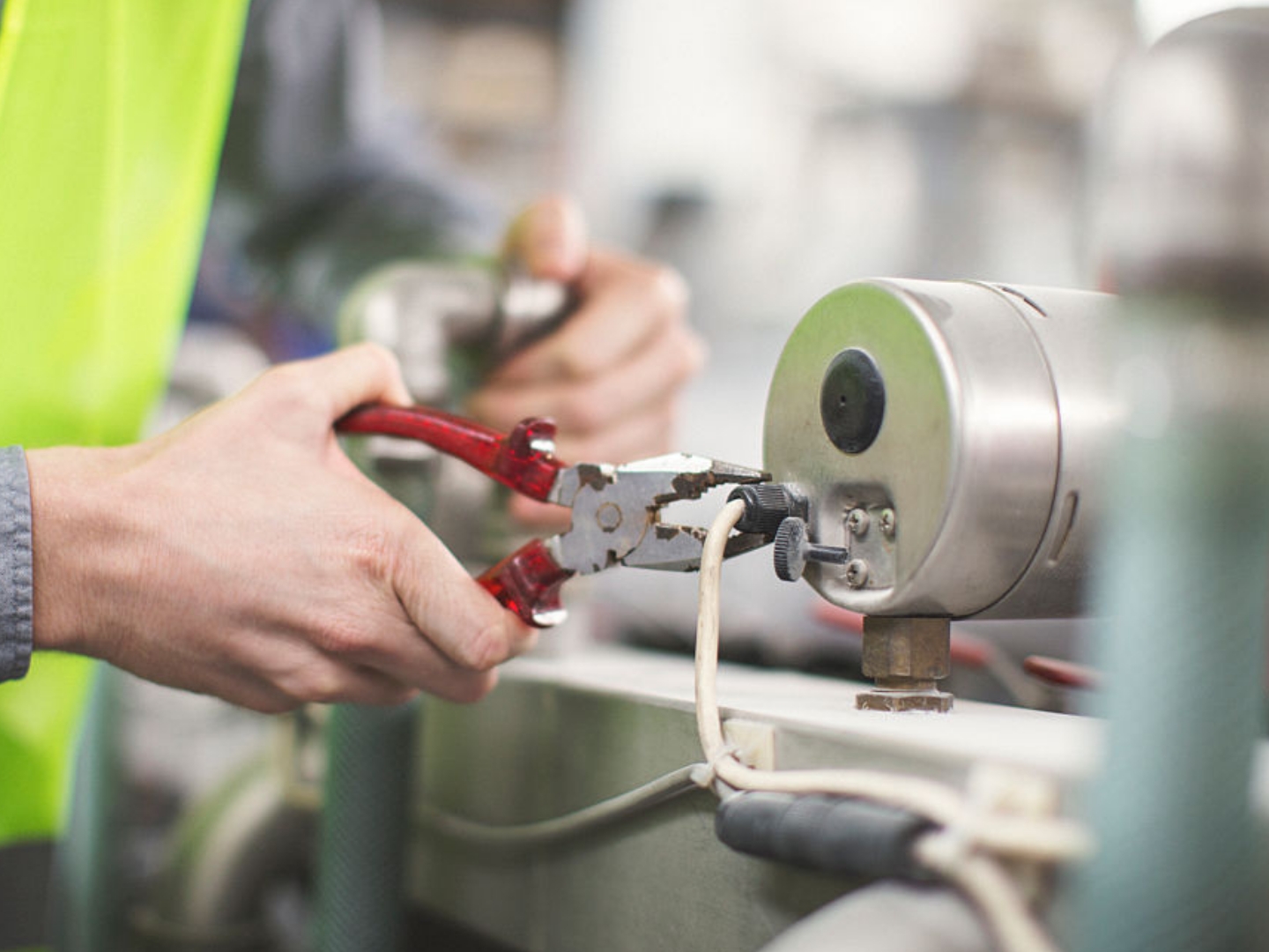 Thi Công Lắp Đặt