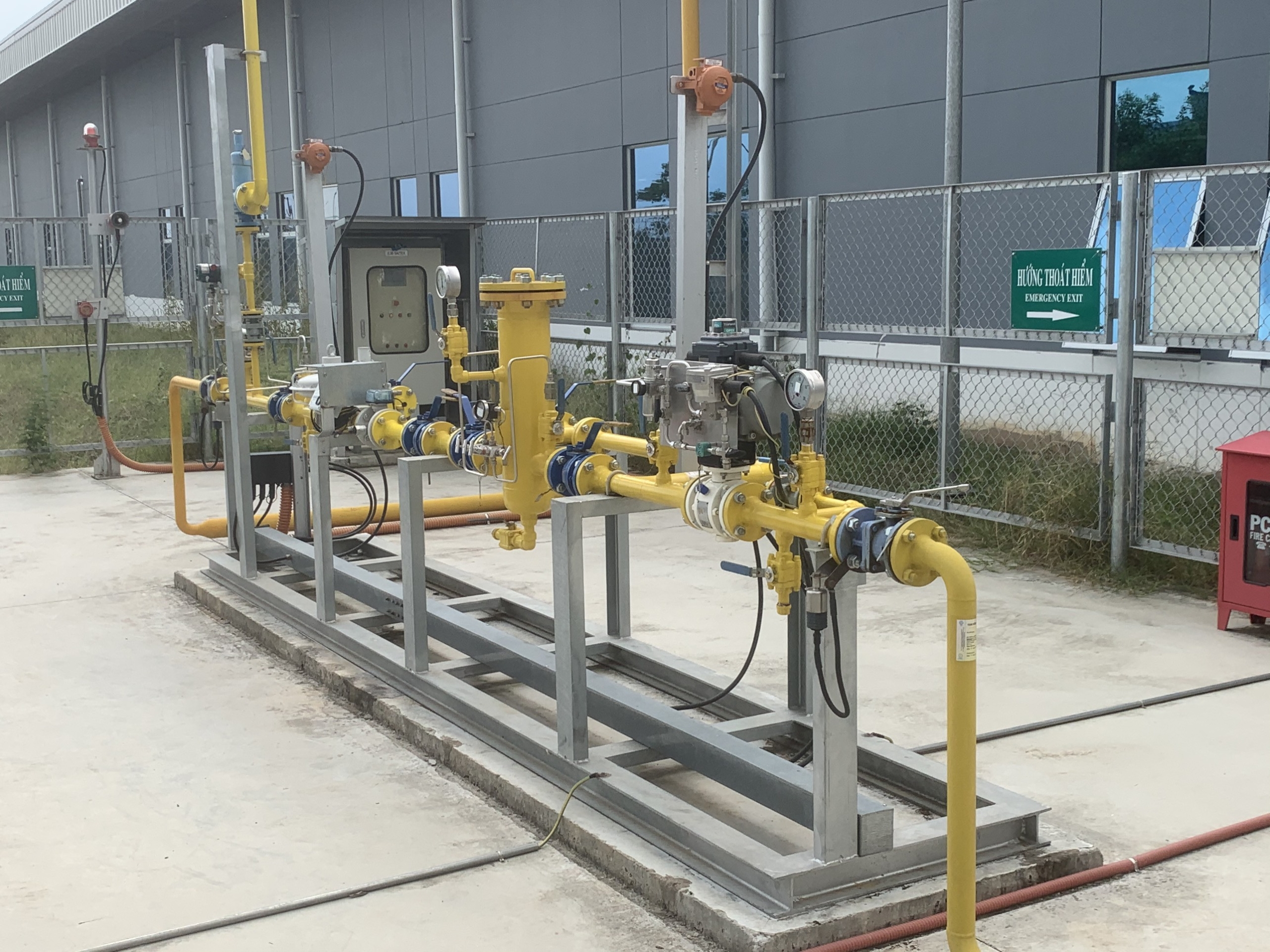 HỆ THỐNG TIẾP NHẬN VÀ CUNG CẤP KHÍ THIÊN NHIÊN CHO NHÀ MÁY SAITEX